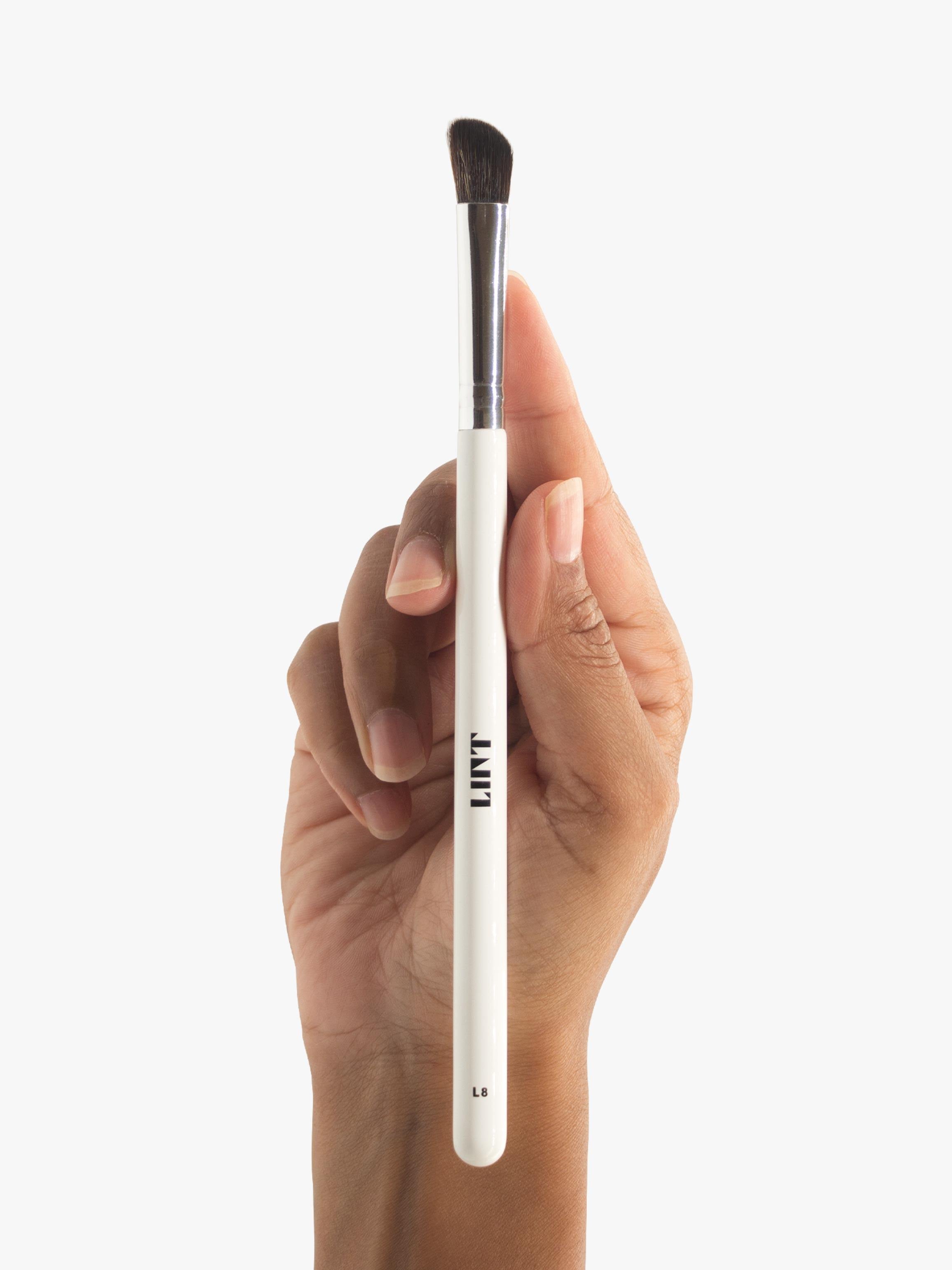 L8 Angled Nose Contour - Lint cosmetics